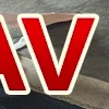 😡