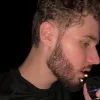 🥳