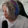 😳