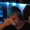😭
