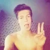 😜