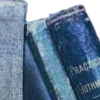 📚