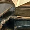 📚