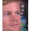 😐