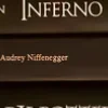 📖