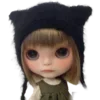 👧