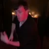 🕺