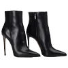 👢