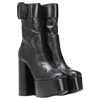 👢