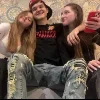 😘