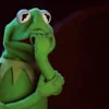 🐸