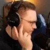 😎