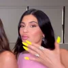 💋