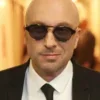 😎