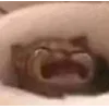 😭