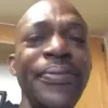😭