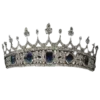 👑