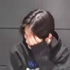 😭