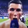 🎤