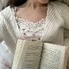 📖