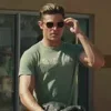 😎