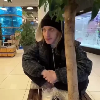 😢