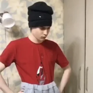 😐