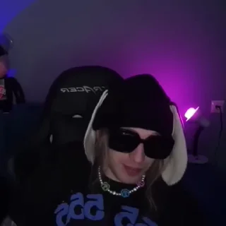 😎
