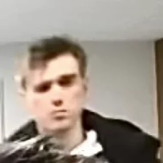 🤨