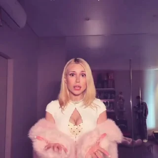 🤩