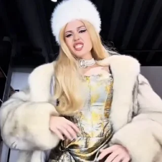 🤩