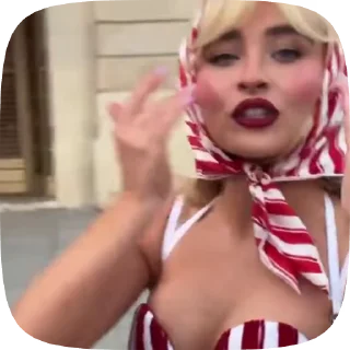 💋