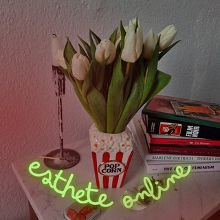 Esthete online channel avatar