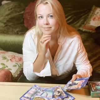 Аватар канала Гадание Таро. Школа Таро Golden Charm