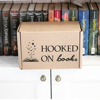 Аватар канала Hooked on books