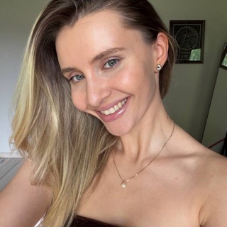 KSENY LAPSHINA channel avatar
