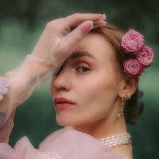 Аватар канала лина замечает