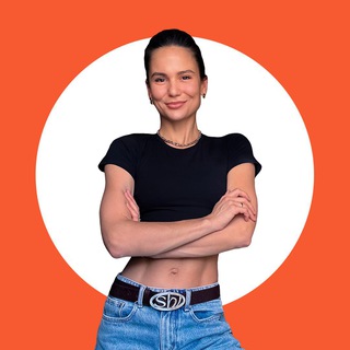 Наташа в форме channel avatar