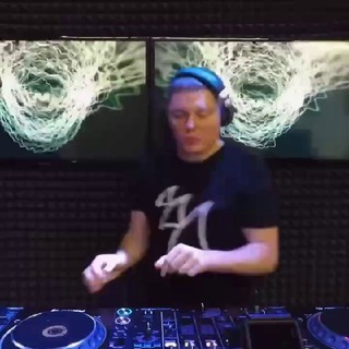 KUTSUEV channel avatar