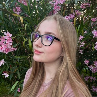 Лунная Ника channel avatar