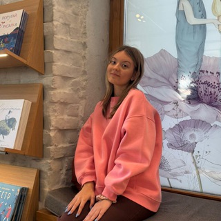 Аватар канала ульяна о книгах с уютом