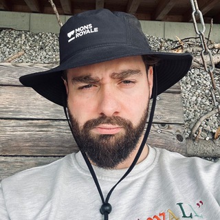 Влад Аганов channel avatar